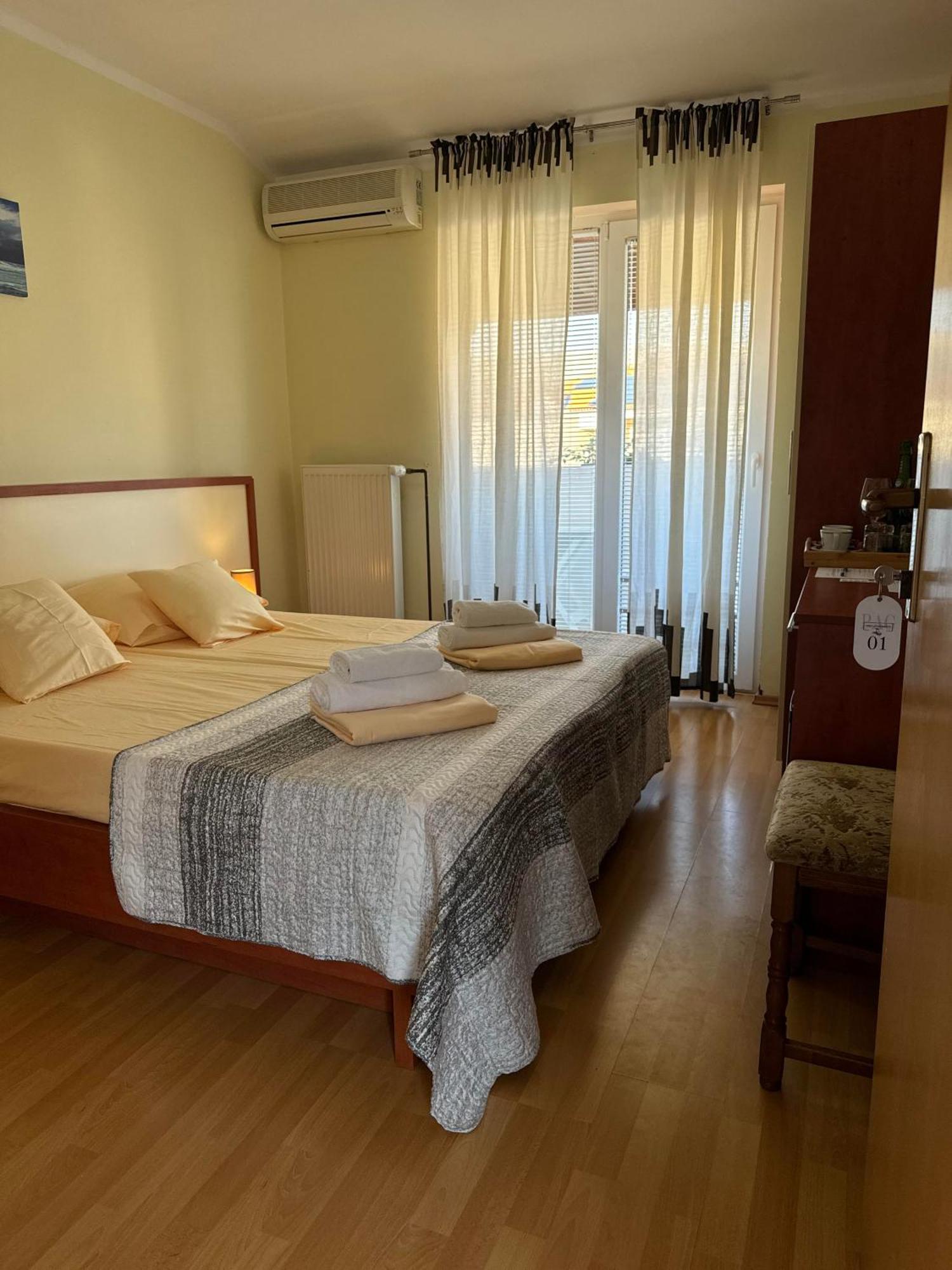 Pag Vero Apartments Pag Town Extérieur photo
